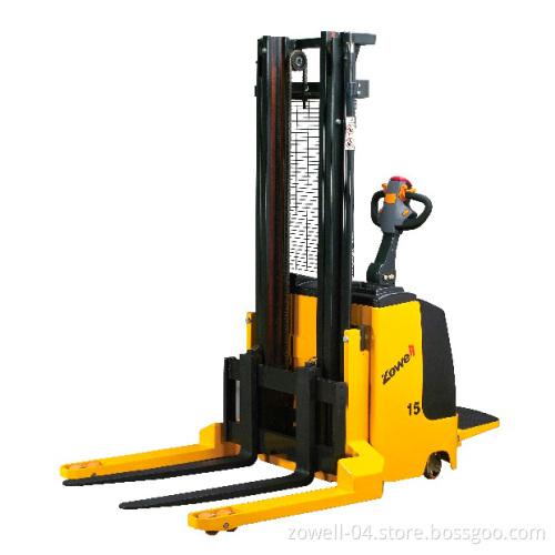 CE Electric Straddle Stacker Xek